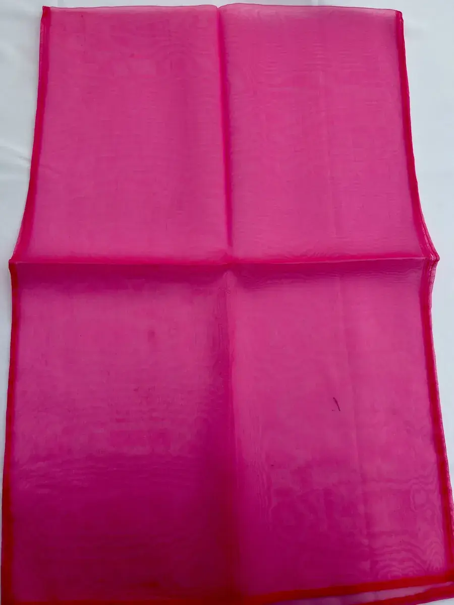 Camino de muselina color fucsia